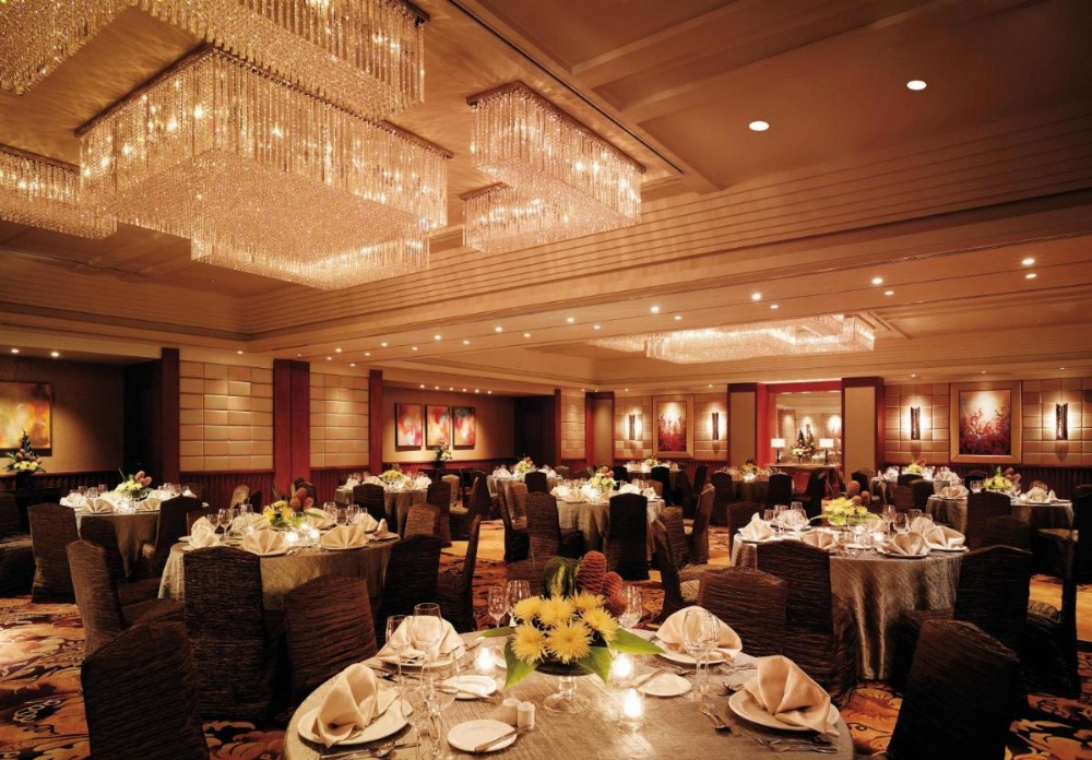 Makati Shangri-La, Manila
